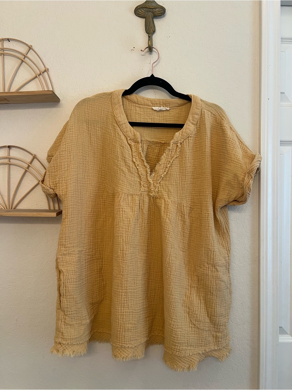 Entro Oversized Gauze Top Size L Tan Camel Boho Raw Hem Pocket Blouse